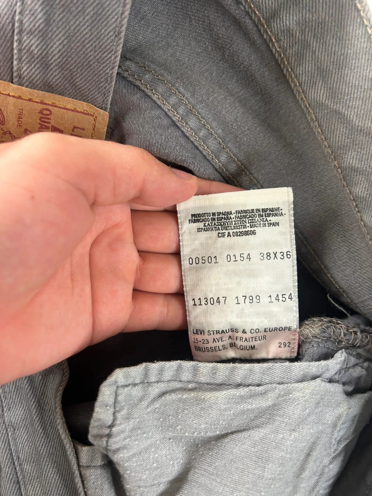 Grey straight cut Levi's lot 501 w38 l36 – photo 14